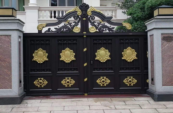 别墅铝艺大门施工案例