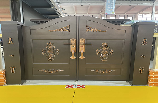 庭院铝艺大门加工完成