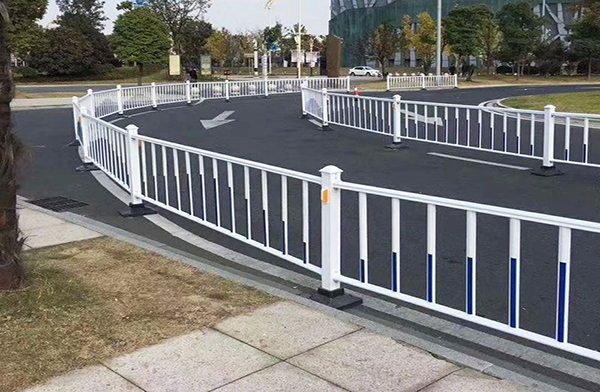 道路铝艺护栏厂家批发